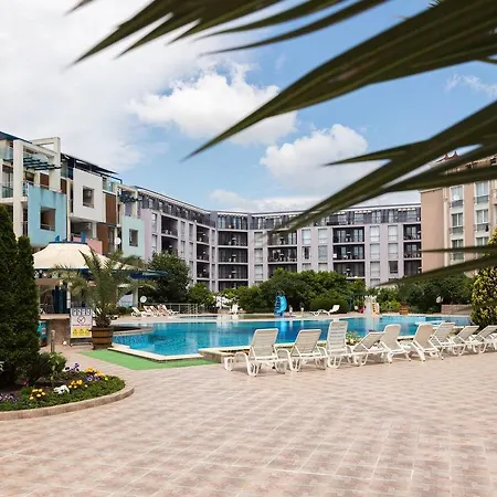 شقة ❤spacious Studio W Kitchen Near Cacao❤beach❤iw❤ *