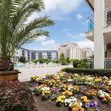 ❤spacious Studio W Kitchen Near Cacao❤beach❤iw❤